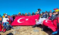 SARDOS üyeleri Çanakkale Şehitleri için Kazdağları'na tırmandı