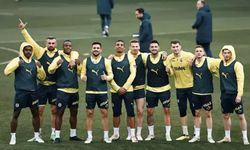 Fenerbahçe'de İsmail Kartal'ın Kadro Tercihi: Mert Hakan Konyaspor'a Karşı Sahada Olacak!