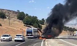 Gaziantep'te Tır Çarpışması Sonucu Araç Alev Alarak 1 Kişi Yaralandı!