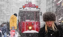 İstanbul’a Kar Geliyor: Sıcaklık Düşecek, Uçuşlar İptal Edilecek!