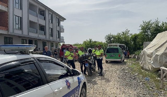 Servis Sürücüsü, Öğrencilerle Birlikte Polisten Kaçtı