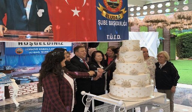 Türkiye Emekliler Derneği, Anneler Günü'nü Kutladı