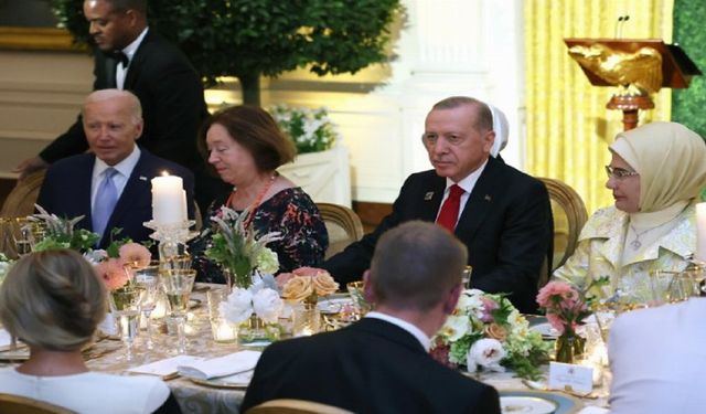 Cumhurbaşkanı Erdoğan, Biden’ın resmi yemeğinde