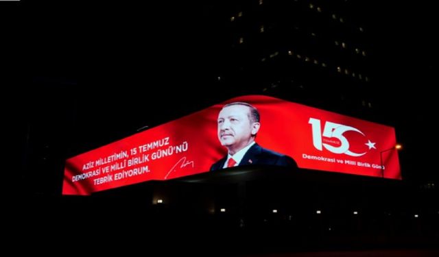 Cumhurbaşkanı Erdoğan'ın mesajı dijital gösterimde