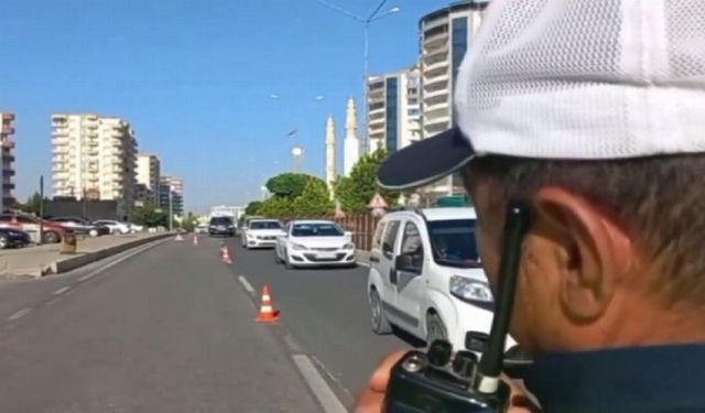 Trafikte bir haftada 450 bine yakın sürücüye işlem yapıldı