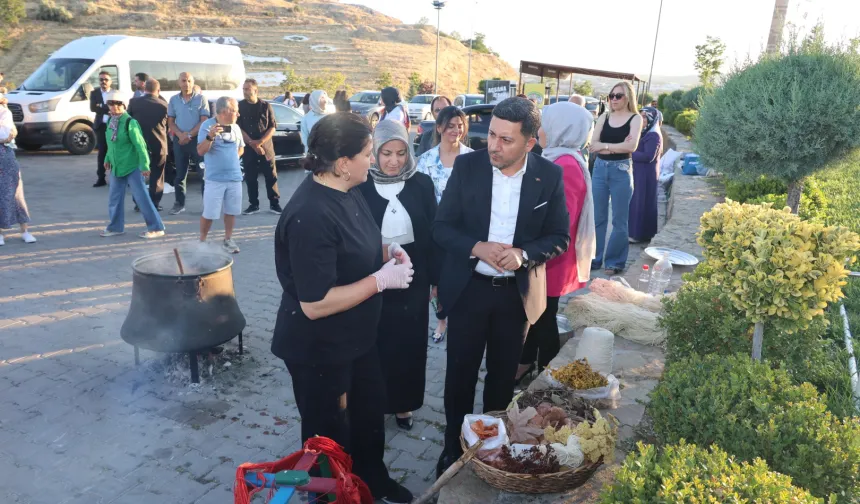 Halı Dokuma Atölyesi’nde şehit polis memuruna ithafen halı dokunacak