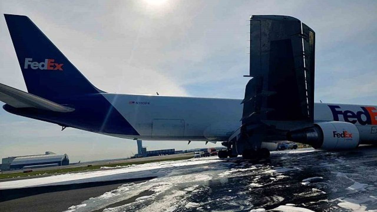 Fedex Kargo Uçağı İstanbul Havalimanı'nda Gövde Üzerine İniş Yaptı Olayın Detayları (2)