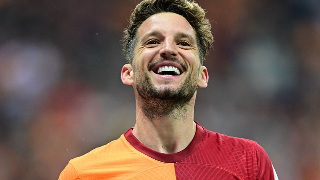 Galatasaray, Şampiyonlar Ligi İçin Mertens'in Yanına Yeni Bir 10 Numara Daha Eklemeyi Planlıyor (2)